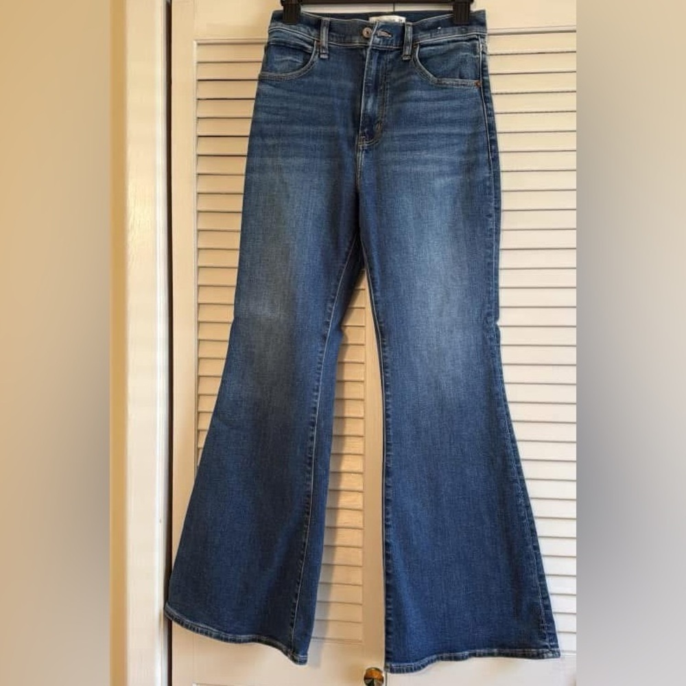 Abercrombie Ultra High Rise Flare Jeans